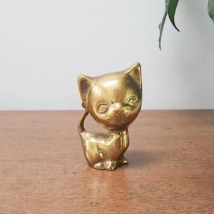 Big Head Brass Cat Figurine - Vintage Home Decor - 70s Decor - Shelf Decor - Cat Lover Gift - Sitting Cat Statue - Nursery Decor