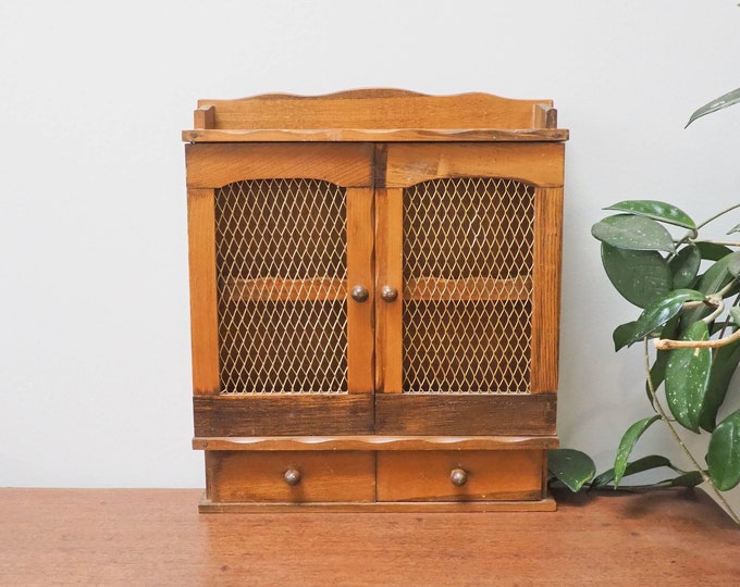 Rustic Spice Rack Vintage Spice Shelf Classic Wood Wire Mesh