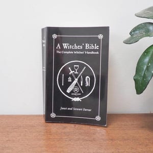 A Witches' Bible - Janet and Stewart Farrar - Vintage Witchcraft - Wicca - Witches Handbook - Occult Wiccan Gift