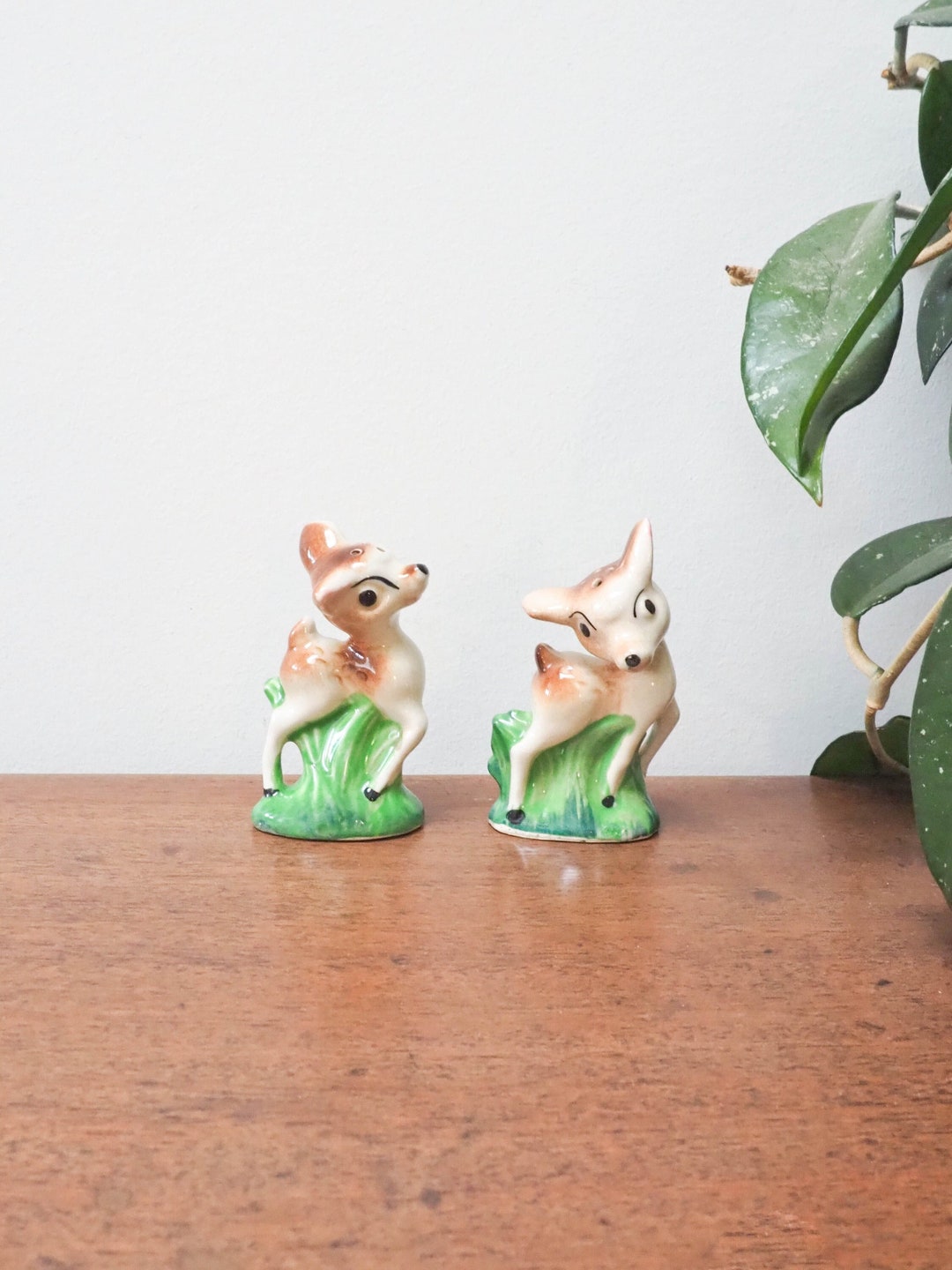 Vtg Ceramic Deer Salt and Pepper Shaker Set Japan Vintage Cute Deer