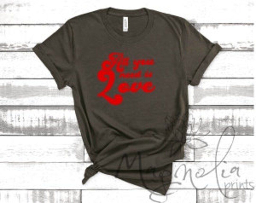 Todo lo que necesitas es amor / BELLACANVAS ® Camiseta de manga corta ...