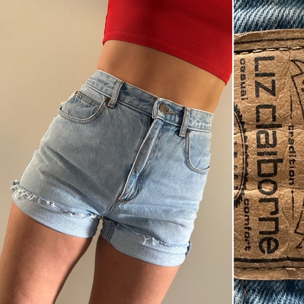 Vintage Liz Claiborne high waisted Mom jean Shorts, light wash