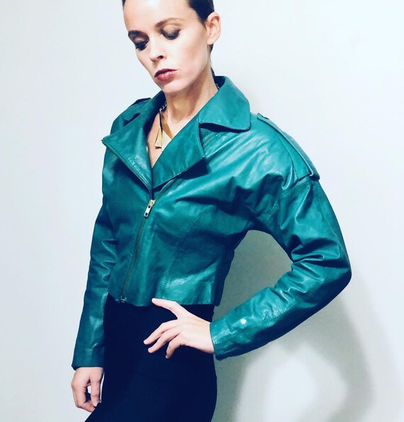 80s Crop Leather jacket w Shoulder pads