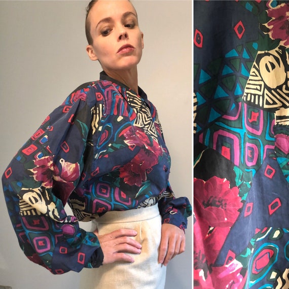 Vintage 80s printed Silk Secretary Blouse with sho