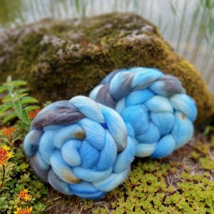 LIGHT BLUE/ GREY  Hand Dyed Fine Merino Wool Top Roving For Spinning, Felting