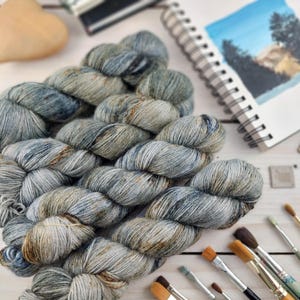 ARTUR, handgefärbtes Strickgarn mit Alpaka superfine, superwash, grau