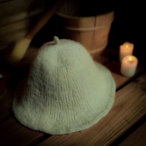 Gorro de sauna hecho a mano, tejido a mano y fieltrado con lana merino 100 % local, listo para enviar