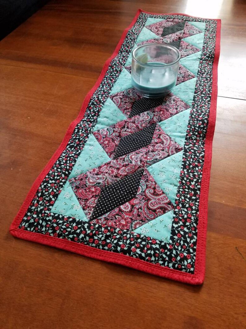 Paisley Twist Table Runner | Etsy