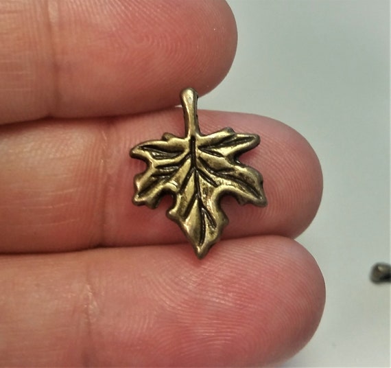 4 Infinity heart charms gold tone GC280