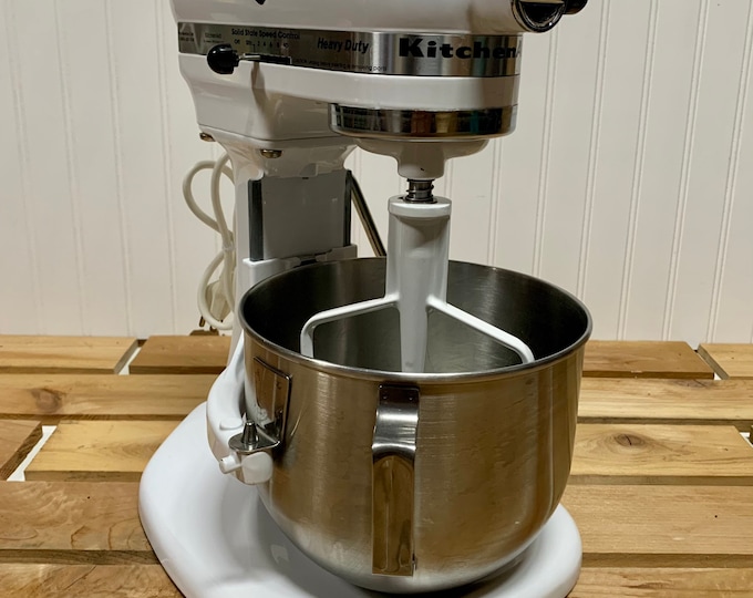1980's Restored Vintage Solid State 5 Quart Kitchenaid Electric Lift
