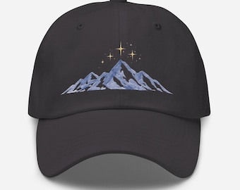 Gorra de béisbol de montaña de fantasía bordada ACOTAR / Gorra de montaña estrellada / Gorra Velaris Bookish Night Sky Gorra de papá