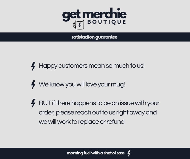 以下が含まれることがあります： 黒い文字で「get merchie BOUTIQUE」と書かれた明るい灰色の背景。 下には「満足保証」と書かれています。 テキストには「お客様の笑顔が私たちの喜びです！」と「きっとあなたのマグカップを気に入っていただけるはずです！」が含まれています。