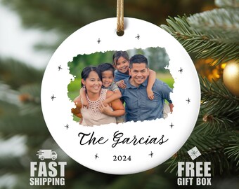 Family Photo Christmas Ornament, Personalized Family Picture Ornament, Custom Photo Ornament, Family Portrait Ornament Family Christmas Tree