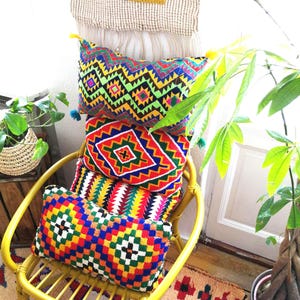 Funda de almohada bohemia bereber marroquí hecha a mano de 50 x 30 cm, diseño tribal, reciclada, sostenible, colorida, para el hogar, cojines de almohada