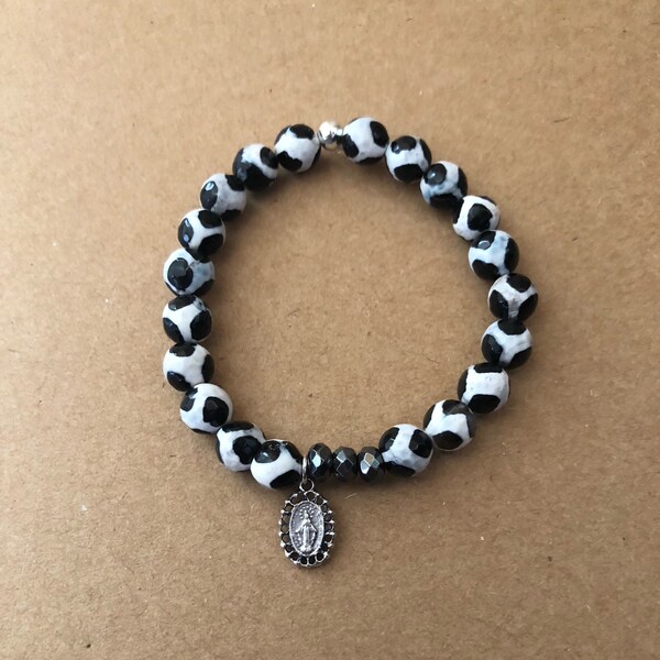 SALE! Ornate Miraculous Medal (Oxidized Silver), Standard Size, Tibetan Pattern Agate/Hematite, Single BSBC Stretch Bracelet