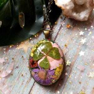 Real Four Leaf Clover Botanical Charm Necklace