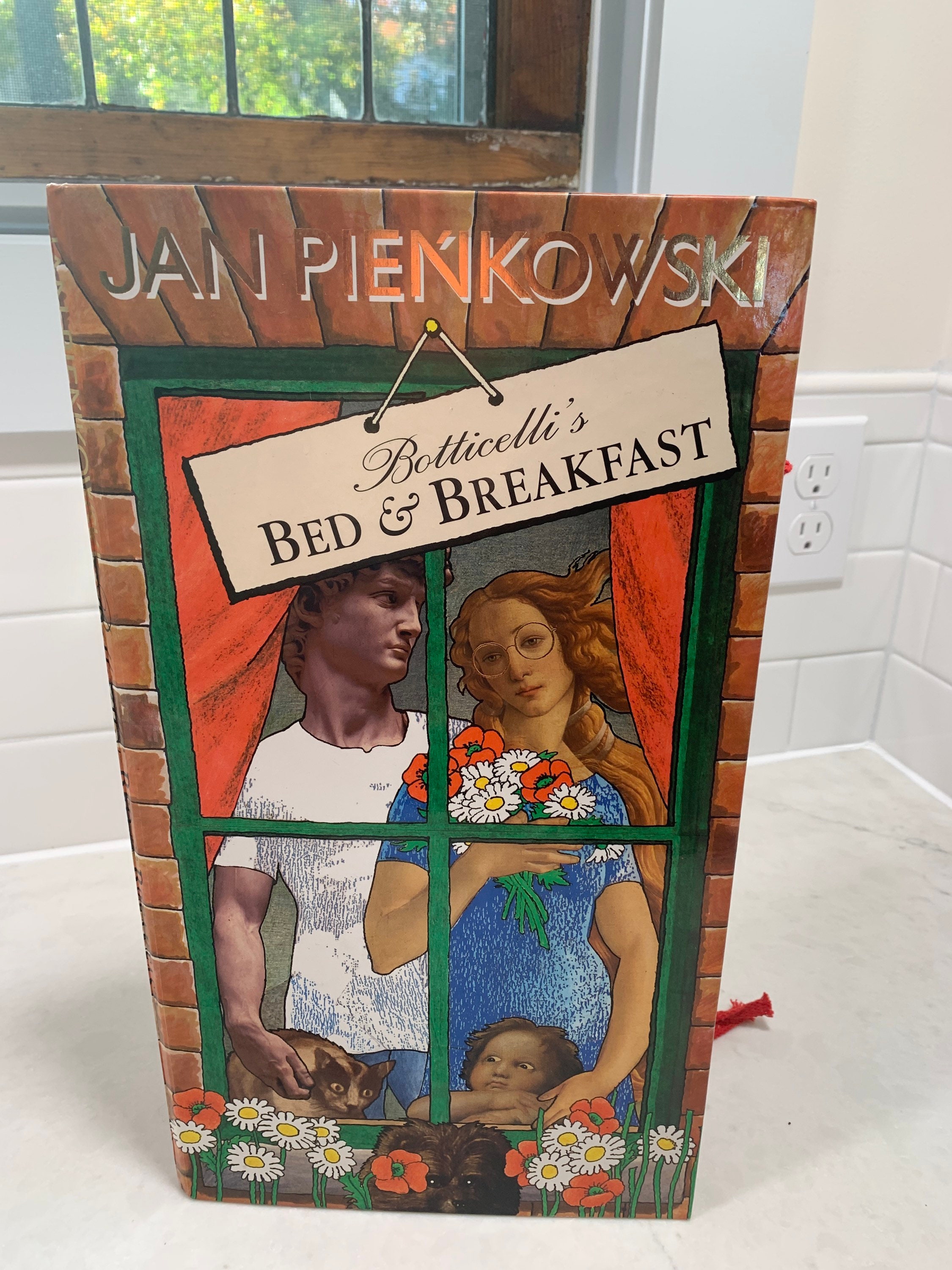 Botticellis　Breakfast　Pop　Bed　Book　by　Jan　and　Etsy　up　Pienkowski