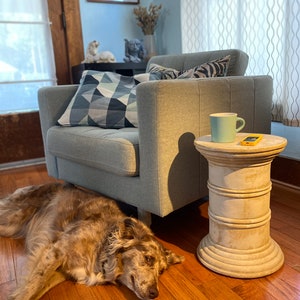 18" Banded Column Pedestal