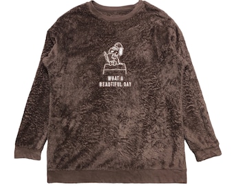 Uniqlo x Peanuts Snoopy Fleece Sweatshirt