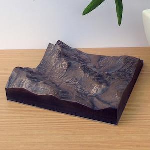 Heuhaufen Topographische Karte in gealtertem Metallfinish, 3D-Karte, Seenplatte, Wandergeschenk, personalisiert, Wainwright, Fell Walking, Berge