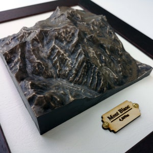 Mapa topográfico del Mont Blanc en acabado bronce envejecido, mapa 3D de fundición de montaña, Francia, Alpes franceses, mapa en relieve, regalo de esquí