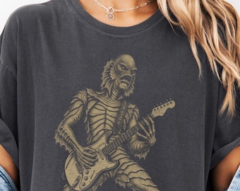 Creature from the Black Lagoon Guitarist T-shirt | Horror Rock Illustration