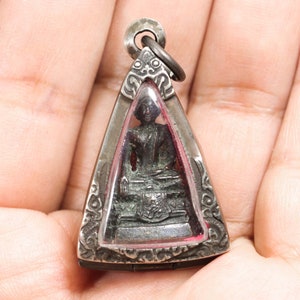 Rare Brass Phra Kring Buddha Amulet: Thai Temple Talisman