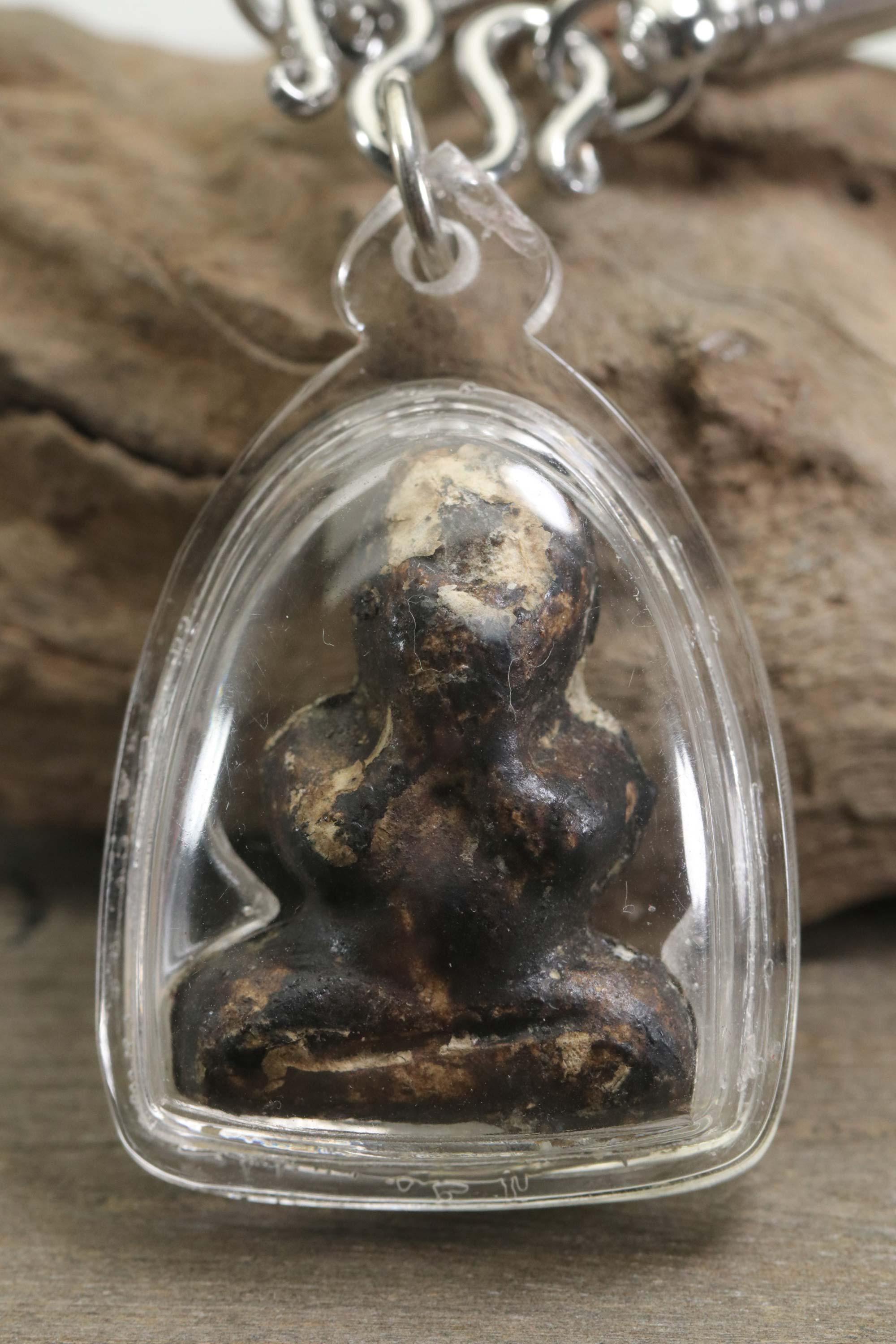 ルアンプー・イアム・プラ・ピッタ・アミュレット：ワット・サパンスン