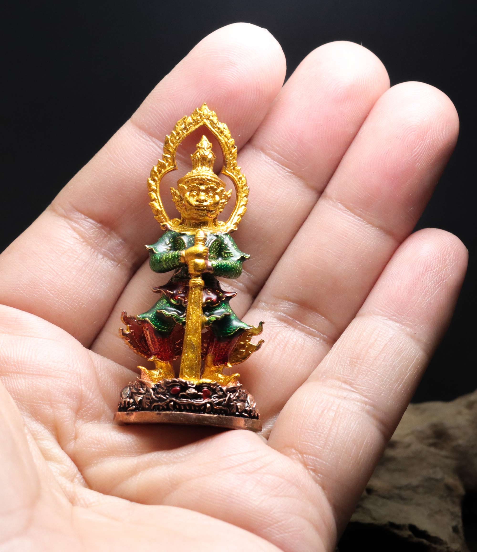 Thao WetSuwan Brass Amulet: Thai Buddha Pendant for Protection & Fortune