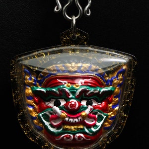 Thao Wessuwan Thai Buddha Amulet: Sacred Giant Face Talisman