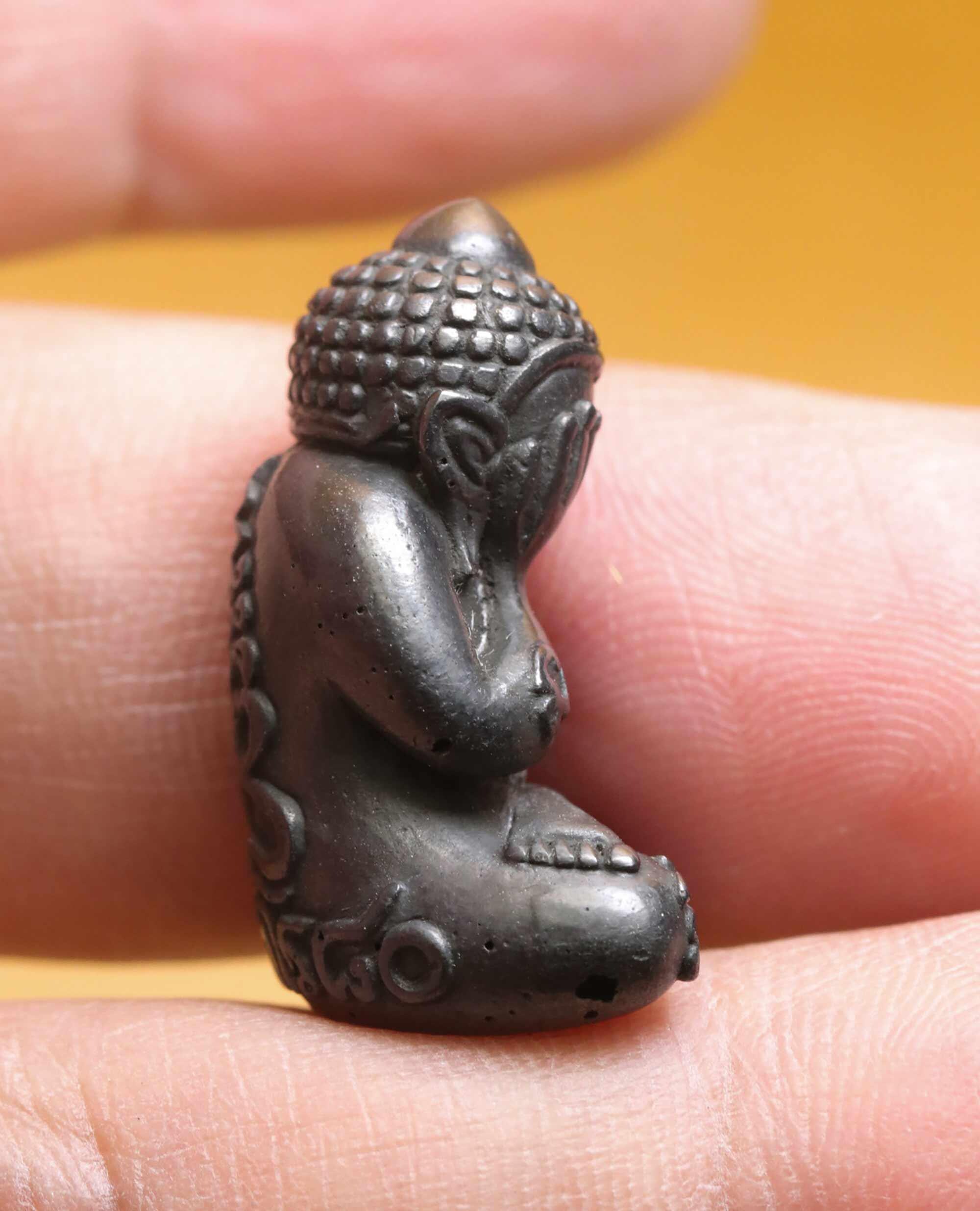 Phra Pidta Maha Lap Luang Pu Lin Successful Kindness Protection From ...