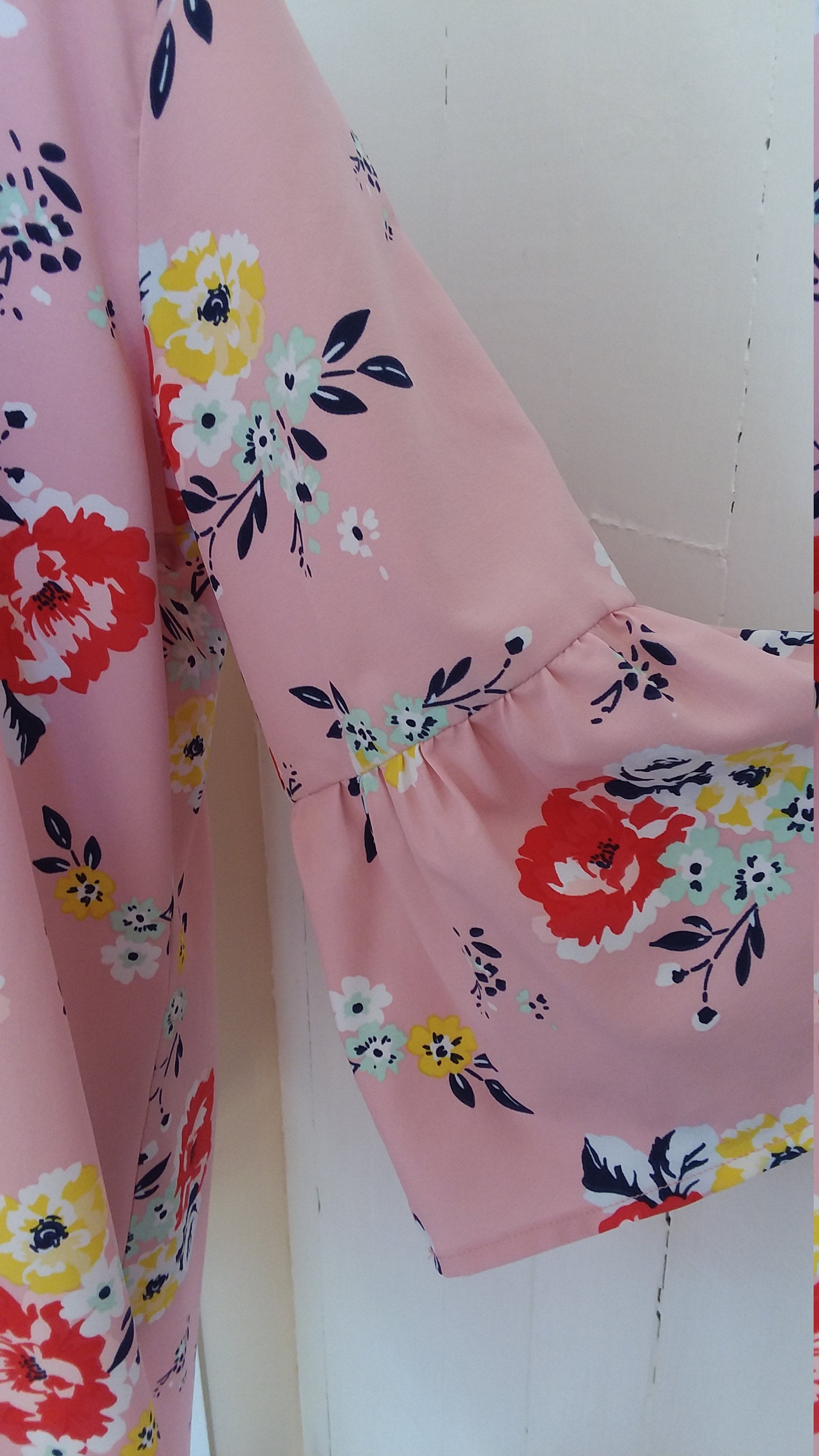 Short Kimono Floral - Beige/Pink main image 1