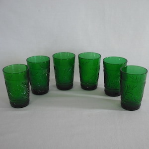 Emerald Green Juice Glasses Set of 6 Anchor Hocking Sandwich Glass Vintage