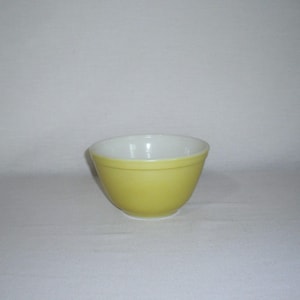 Pyrex Rührschüssel Gelb #401 Kleine Vintage Nesting Bowl USA