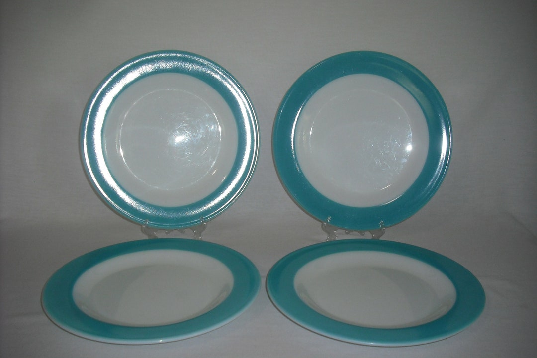 Pyrex Dinner Plates Set of 4 Vintage Etsy