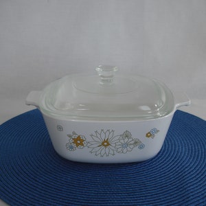 Corning Ware Casserole Dish Floral Bouquet Design P-1 1/2-B