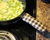 Primitive Skillet Handle Pot Holder, choose fabric