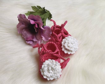 baby crochet booties with flower, newborn ballet shoes, baby girl slippers, newborn photo prop, summer baby shoes, gift for baby