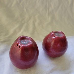 Vintage Ceramic Apple Salt and Pepper Shakers