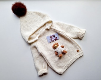 Hand knitted bear in the pocket sweater/toy jumper/bear outfit/baby boy present/baby girl gift/bear hoodie/knitted clothes/toddler/alpaca