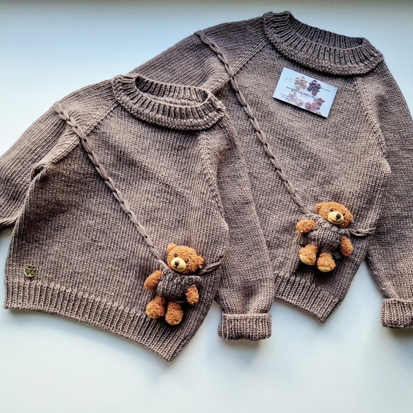 Handgestrickter Baby Spielzeug Pullover/Baby Mädchen Geschenk/Baby Jungen Geschenk/Pullover mit Teddybär/Merino Kleidung/Pullover mit Tasche/Merino Outfit
