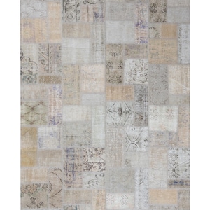 Beige Turkish Patchwork Wool Rug: Vintage Oushak Style (5.6 x 7.7 ft)