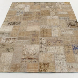 Turkisk patchworkmatta i brun beige