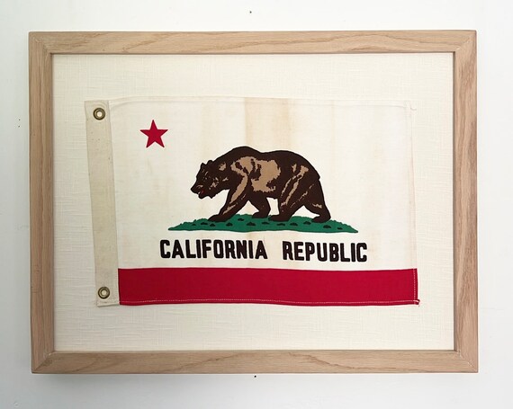 California State Flag T-Shirt Vintage Wood Grain Bear California State Flag T-Shirt Vintage Wood Grain Bear