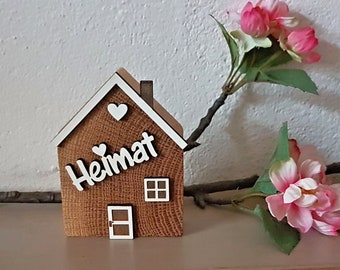 Kleines DekoHäuschen aus Holz -Heimat-/ Dekohaus / NaturholzDeko / TischDeko / WohnungsDeko / Gastgeschenk