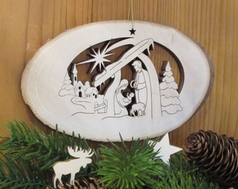 Wooden Christmas nativity scene, nativity scene in gutl wood disc