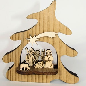 Holz Weihnachtskrippe, 3D Krippe Baumform Bild 2