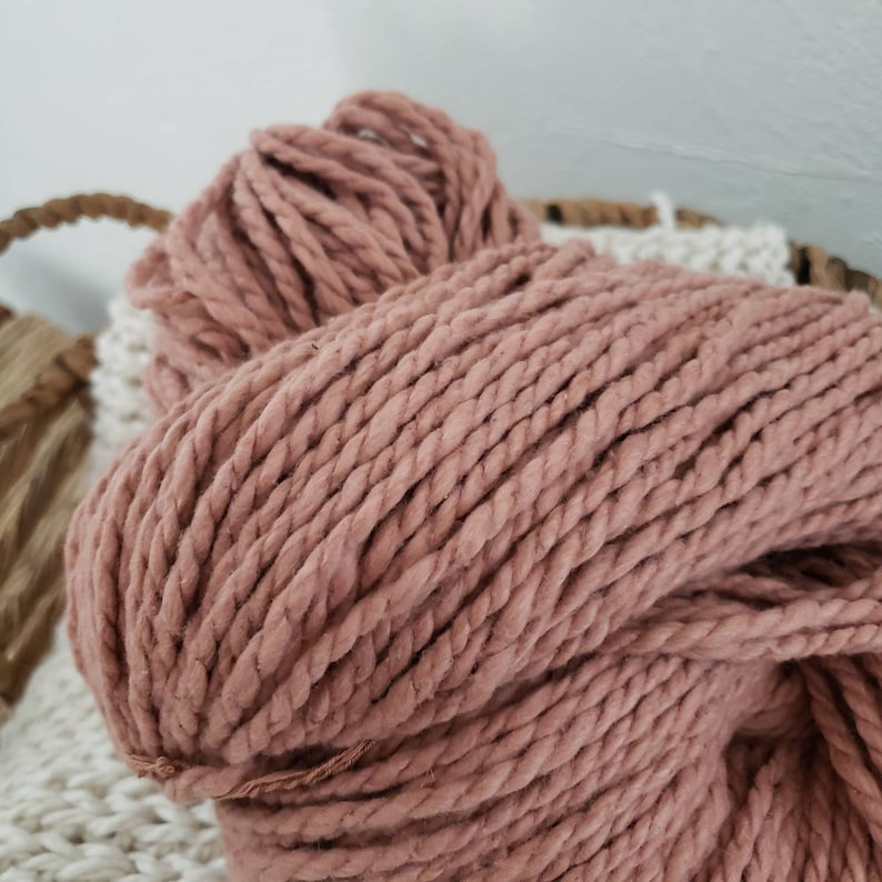 100% Chunky cotton yarn, 1 hank of 230 to 250 grs aprox 8.1 to 8.9 oz hank, Bulky yarn eco friendly Soft yarn for knitting and crochet Rusty Rose