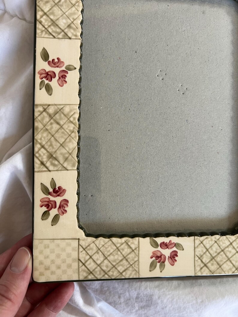 Marco de porcelana vintage de 13 x 18 cm con flores rosas, impresión en placa Gelli / Decoración para bodas y baby shower / Tienda EleanorLouise imagen 7
