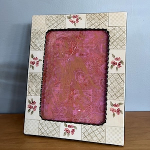 Marco de porcelana vintage de 13 x 18 cm con flores rosas, impresión en placa Gelli / Decoración para bodas y baby shower / Tienda EleanorLouise Frame with Art